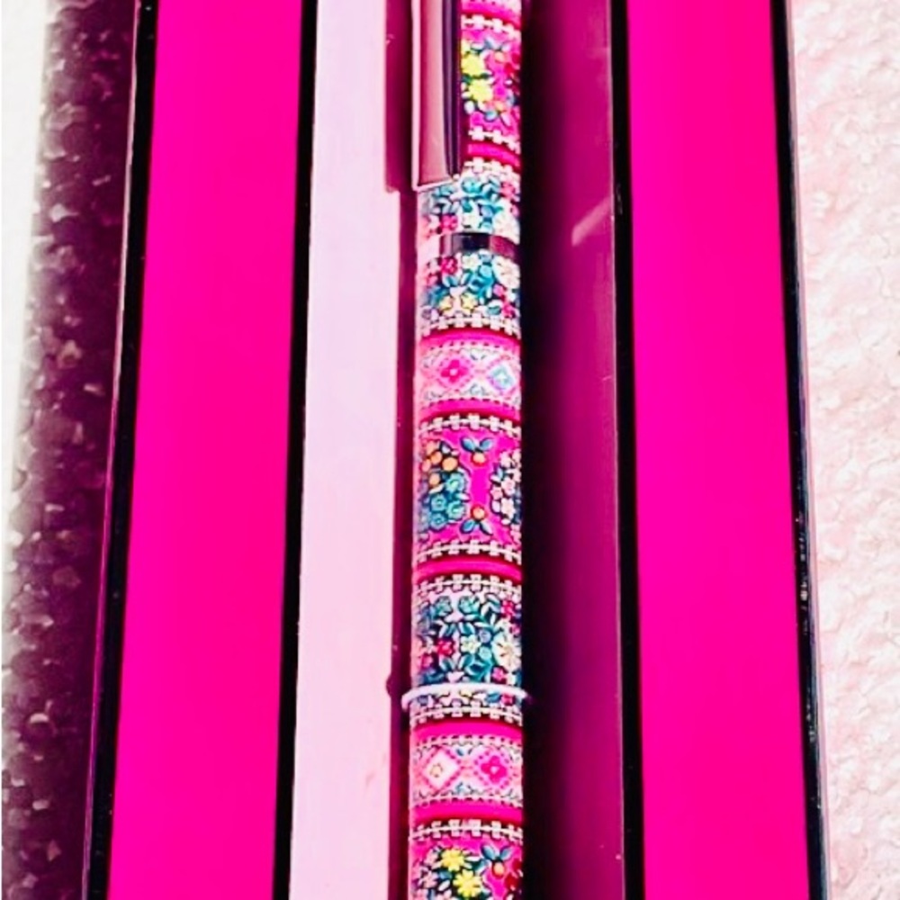 NIB gorgeous Vera Bradley metal ballpoint click pen black ink “ Kaleidoscope”